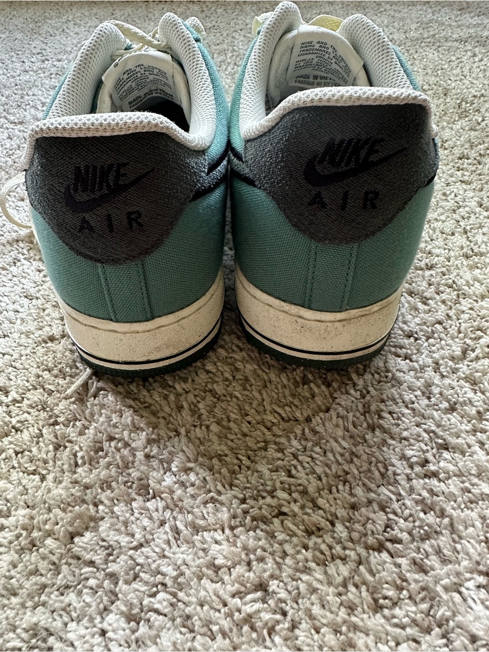 Nike Air Force 1 Size 11 Green and Cream - Picture 5 of 5